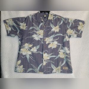 Tommy Bahama Grey Floral Button Down Shirt Size L P-P 24.5         Length 25.5